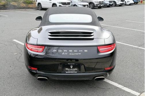 2015 Porsche 911 Carrera