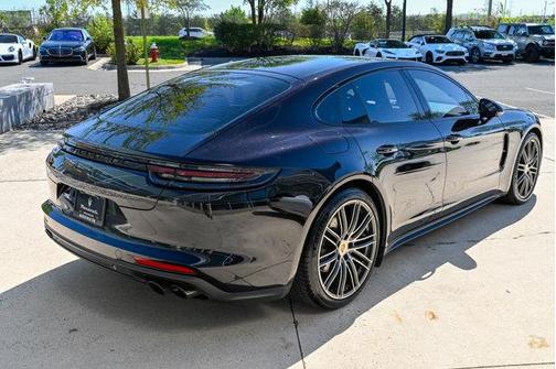 Jet Black Metallic 2018 Porsche Panamera 4S