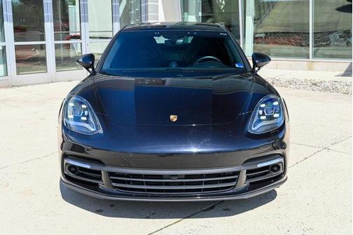 Jet Black Metallic 2018 Porsche Panamera 4S