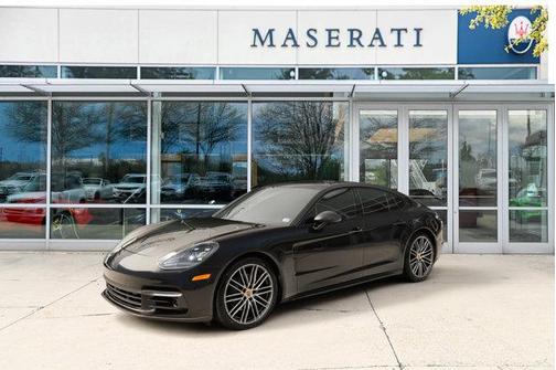 Jet Black Metallic 2018 Porsche Panamera 4S
