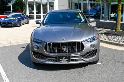 Grigio Metallic 2018 Maserati Levante GranLusso