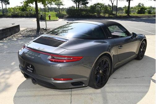 2019 Porsche 911 Targa 4S
