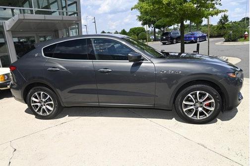 2017 Maserati Levante Base