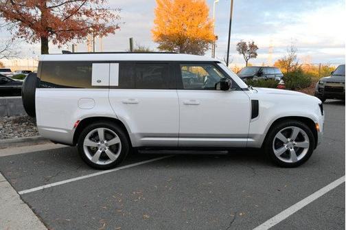 2023 Land Rover Defender First Edition
