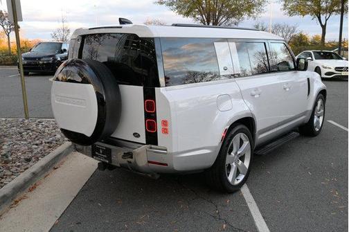 2023 Land Rover Defender First Edition