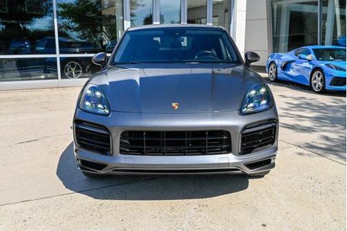 Quartzite Grey Metallic 2023 Porsche Cayenne GTS