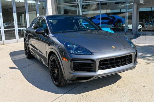 Quartzite Grey Metallic 2023 Porsche Cayenne GTS