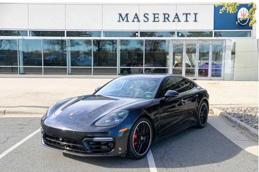 2019 Porsche Panamera GTS