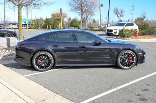 2019 Porsche Panamera GTS