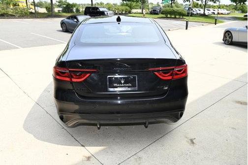 2022 Jaguar XF P300 R-Dynamic SE