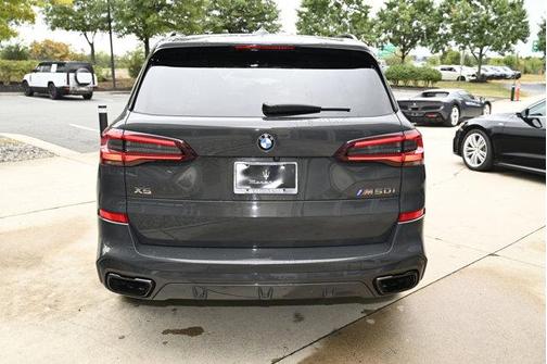 2022 BMW X5 M50i