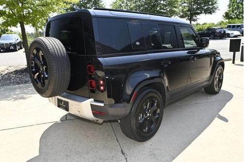 2024 Land Rover Defender P400 S