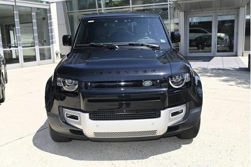 2024 Land Rover Defender P400 S