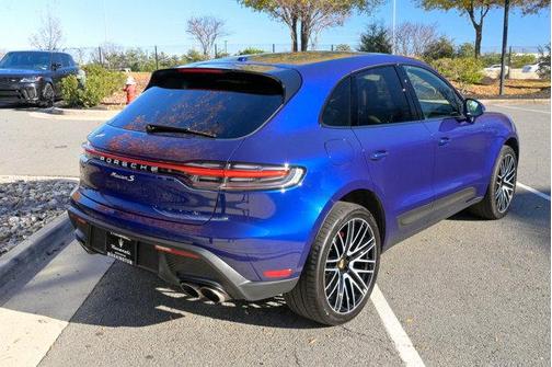 2022 Porsche Macan S