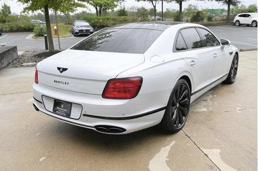 2022 Bentley Flying Spur V8