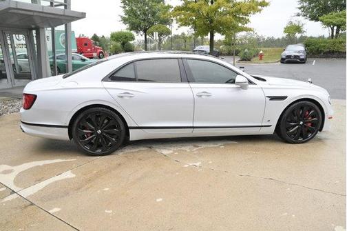 2022 Bentley Flying Spur V8