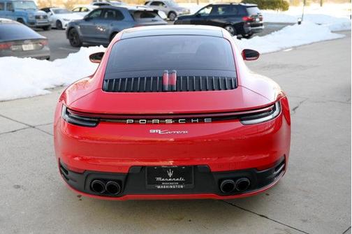 2022 Porsche 911 Carrera