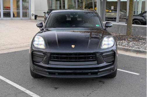2022 Porsche Macan S