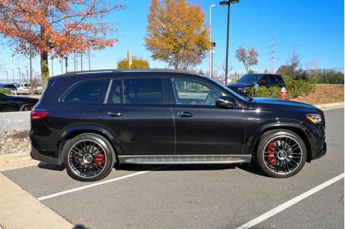 2025 Mercedes-Benz AMG GLS 63 Base