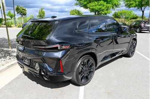Black Sapphire Metallic 2023 BMW XM Base