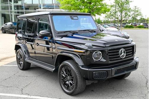Obsidian Black Metallic 2025 Mercedes-Benz G-Class Base