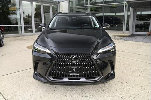 2024 Lexus NX 450h+ Luxury