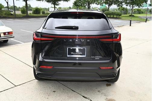 2024 Lexus NX 450h+ Luxury