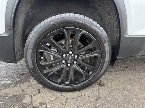 2022 GMC Acadia AWD SLE