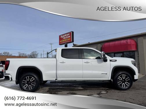 2024 GMC Sierra 1500 AT4