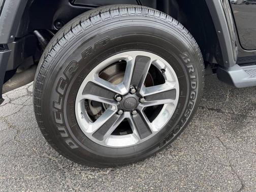 2020 Jeep Wrangler Unlimited Sahara