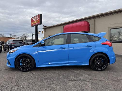2017 Ford Focus RS Base