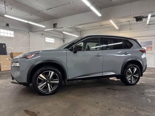 2021 Nissan Rogue Platinum