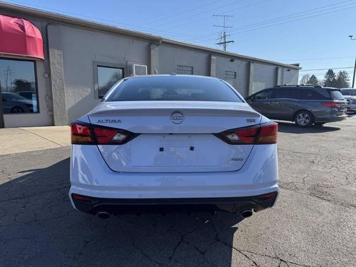 2024 Nissan Altima SR Intelligent AWD