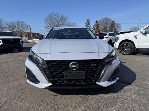 2024 Nissan Altima SR Intelligent AWD