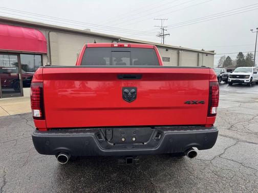 2021 RAM 1500 Classic SLT