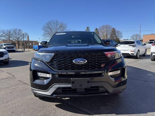 2022 Ford Explorer ST
