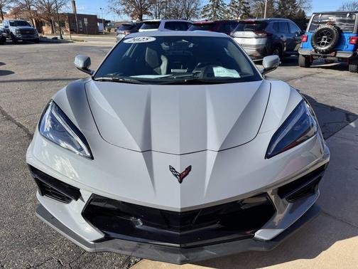 2025 Chevrolet Corvette Stingray w/1LT