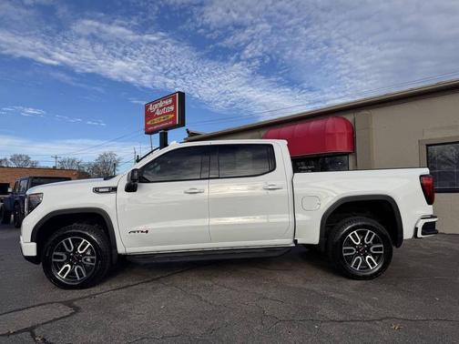 2025 GMC Sierra 1500 AT4