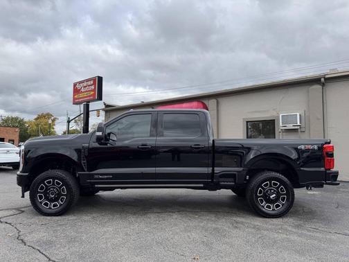 2025 Ford F-250 Platinum