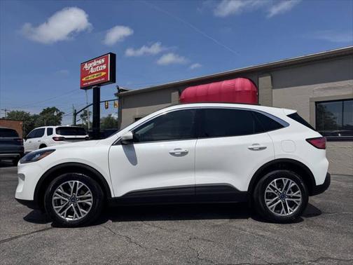 2022 Ford Escape SEL