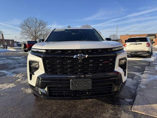 2025 Chevrolet Traverse RS