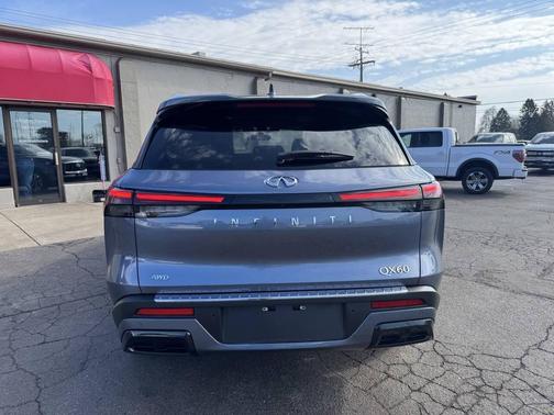 2024 INFINITI QX60 Luxe