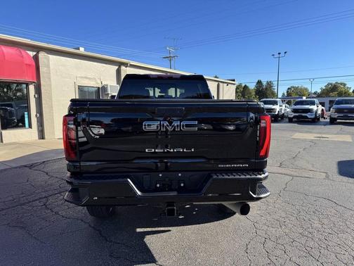 2024 GMC Sierra 3500 Denali