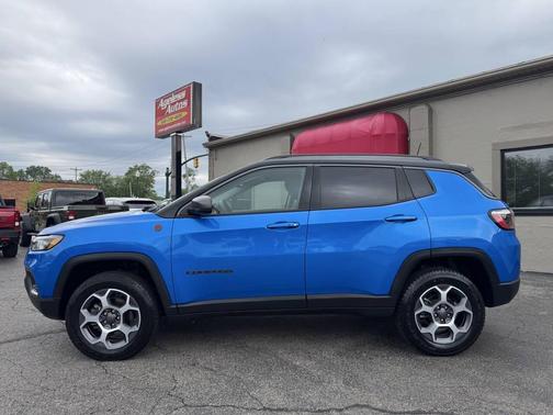 Laser Blue 2022 Jeep Compass Trailhawk