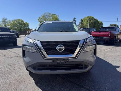 Gun Metallic 2021 Nissan Rogue SV