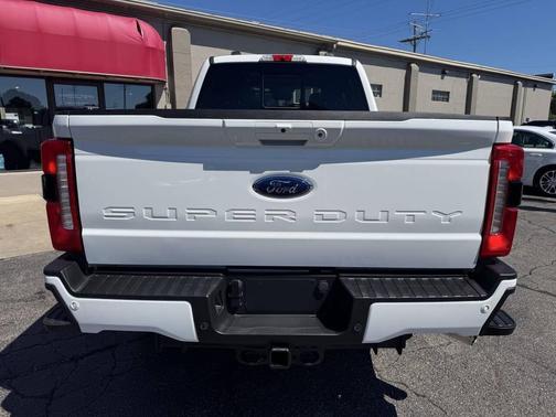 Star White Metallic Tri-Coat 2023 Ford F-250 Lariat