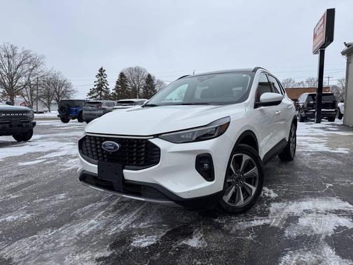 2024 Ford Escape Platinum
