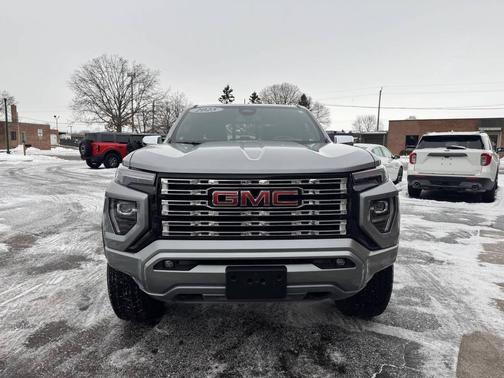 2025 GMC Canyon Denali