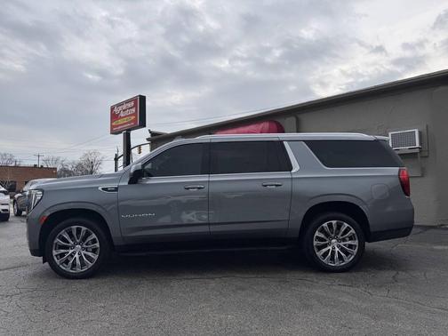 2022 GMC Yukon XL SLE