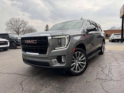 2022 GMC Yukon XL SLE